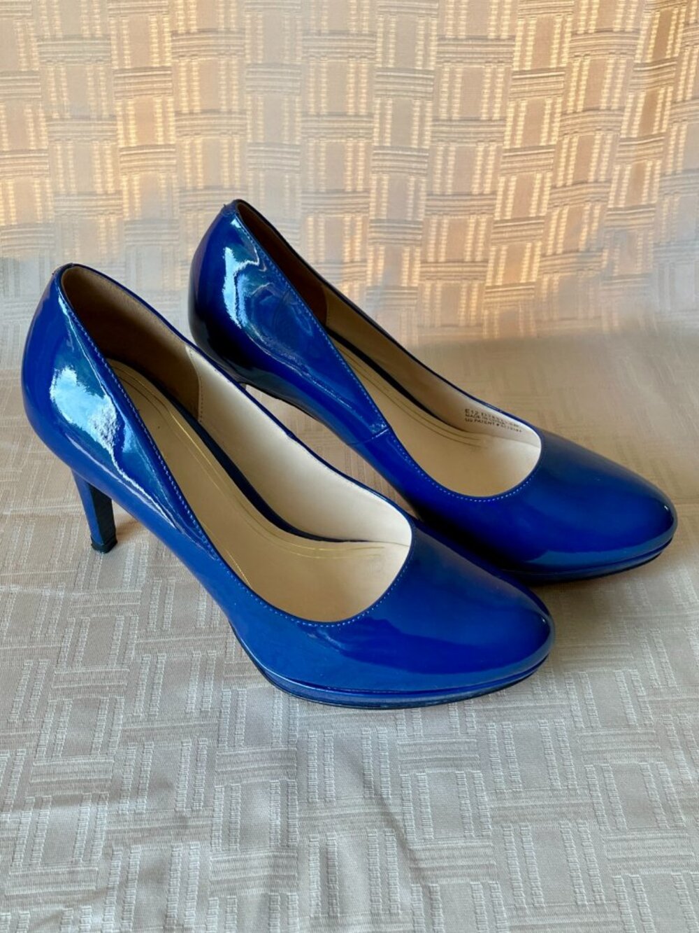 Women's Cole Haan Bright Blue Patent Leather Pumps High Heels Size 8B